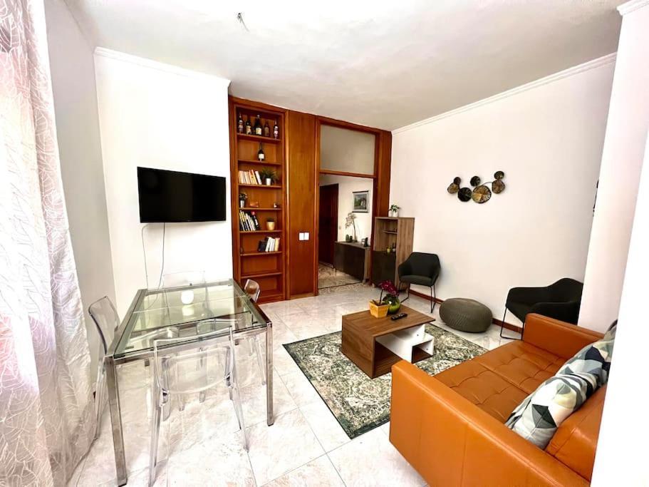 Your House And Garden In Apartamento